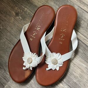 Italian Shoemakers Women's White Sandals Flip Flops